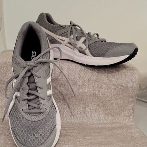 Asics Pink and Gray Athletic Shoes for Performance